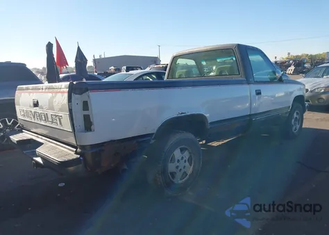 1992 Chevrolet Gmt-400 K1500 z USA, uszkodzony, nr VIN 1GCEK14KXNE149561